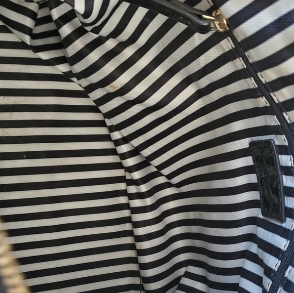 Kate Spade Black Cow Hide Leather Crossbody/Satchel Purse Classic Look Medium - Picture 6 of 8